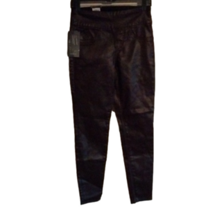 NWT Rock& Republic chocolate brown faux leather slimming pants. Size 4S.